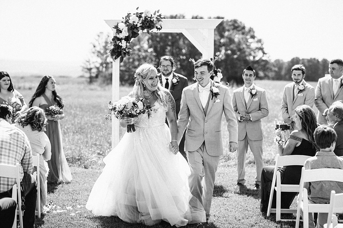 wedding photos on love mountain at the wedding barn in arkansas