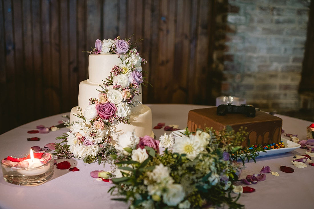 wedding reception at Pizza Grocery in Corinth, MS, Memphis wedding photographer