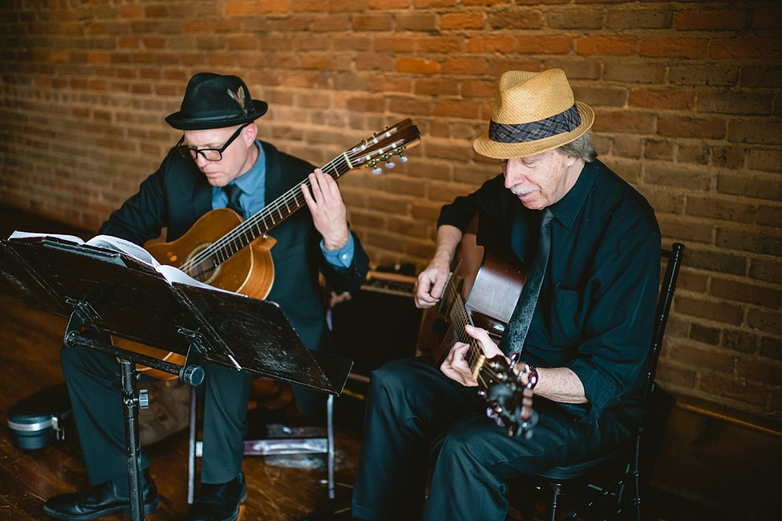 wedding reception at Pizza Grocery in Corinth, MS, Memphis wedding photographer