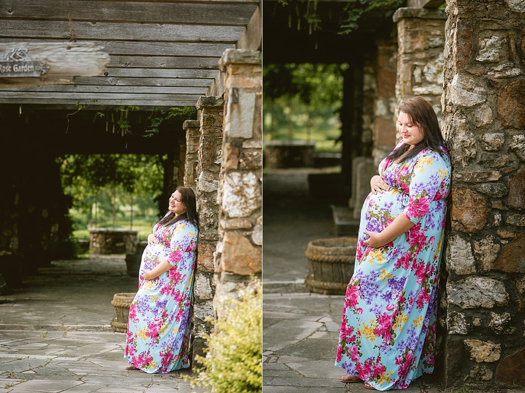 maternity photoshoot at Memorial Park in Memphis, TN