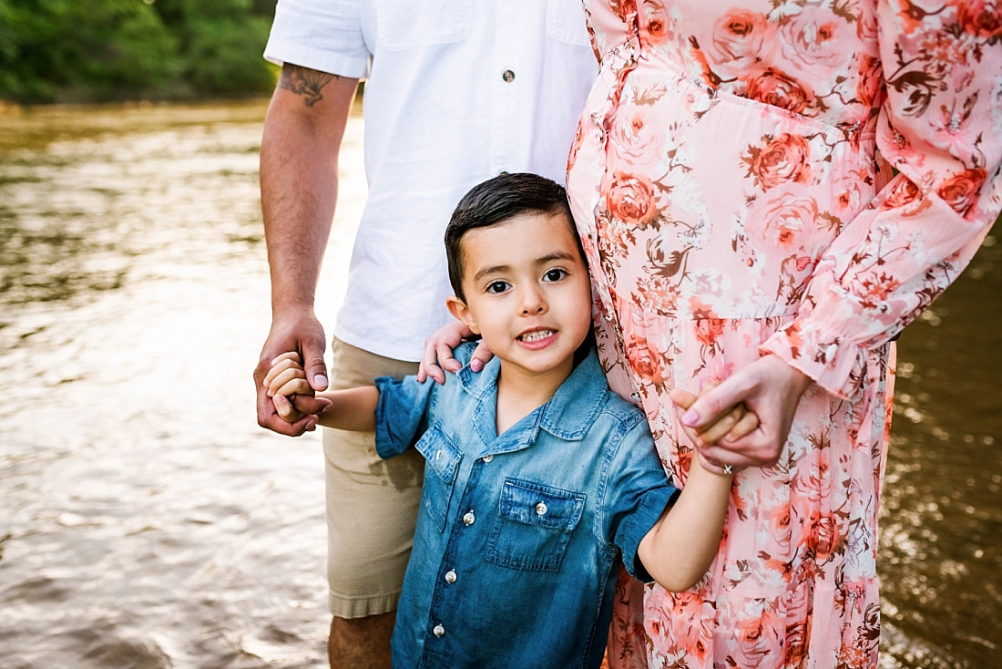 child portrait at the creek in Memphis, TN