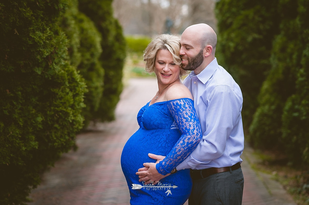 Memphis maternity photography for a rainbow baby at Memphis Botanic Garden by Sarah Morris Photography