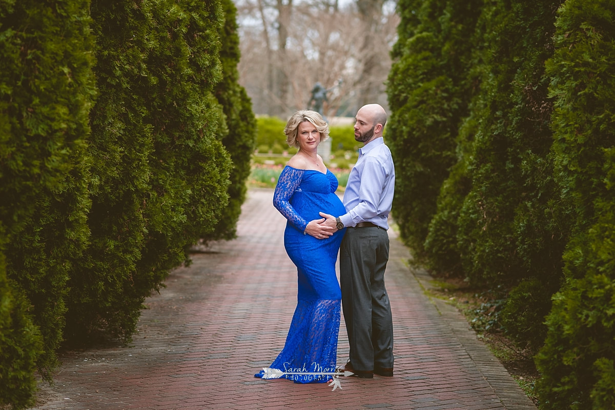 Maternity Photos at Memphis Botanic Garden