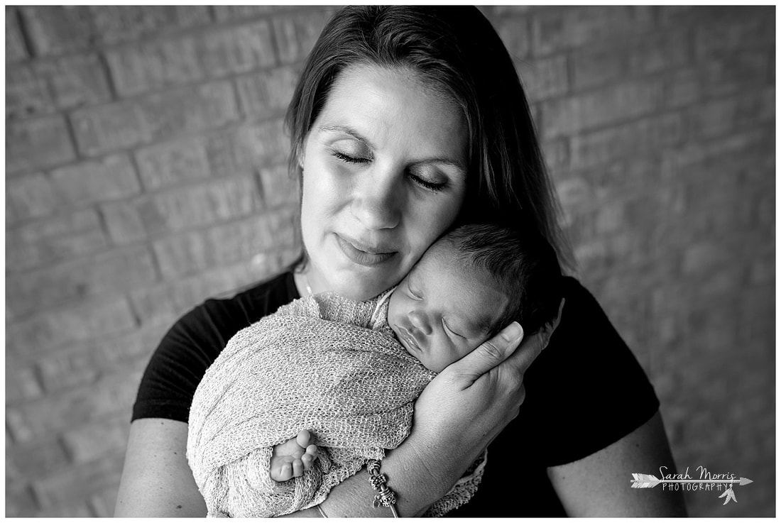 newborn photos of baby girl with mother