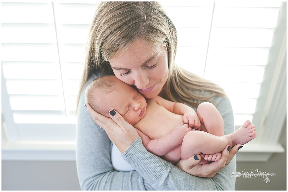 Newborn photos with mom