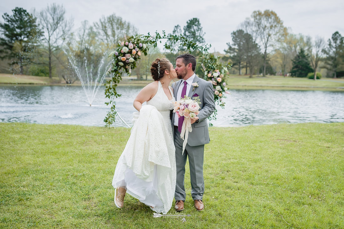 bridal portraits at backyard wedding in bartlett, tn , memphis wedding photographer