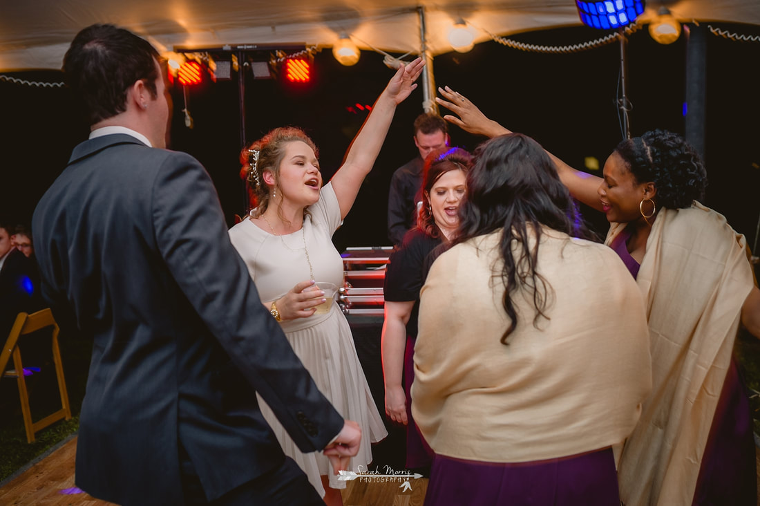 wedding reception at backyard wedding in bartlett, tn , memphis wedding photographer