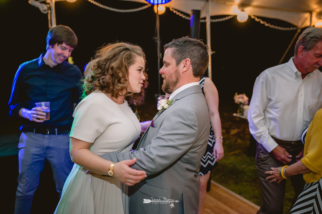 wedding reception at backyard wedding in bartlett, tn , memphis wedding photographer
