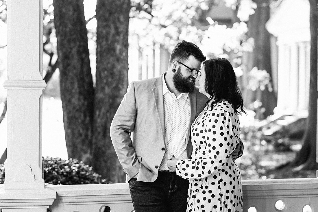 engagement photos on the front porch at Woodruff-Fontaine house in Memphis