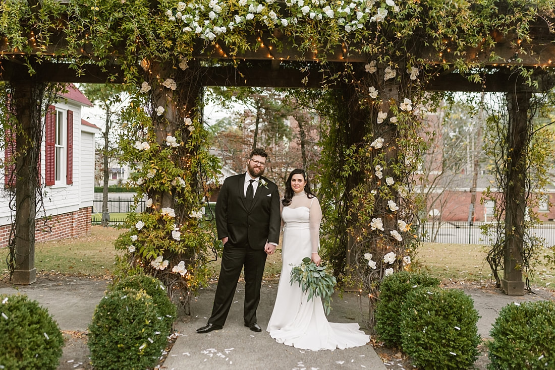 Wedding in the North Garden at Woodruff-Fontaine in Memphis, TN