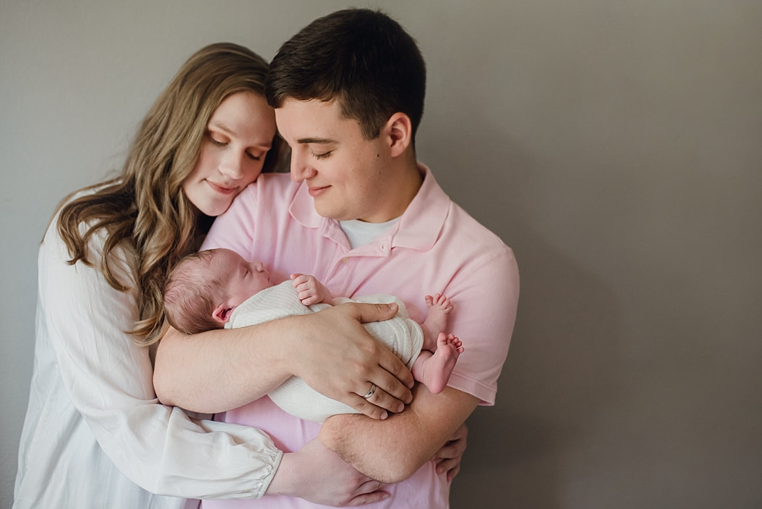 mom and dad newborn photo ideas - Memphis Newborn Photography