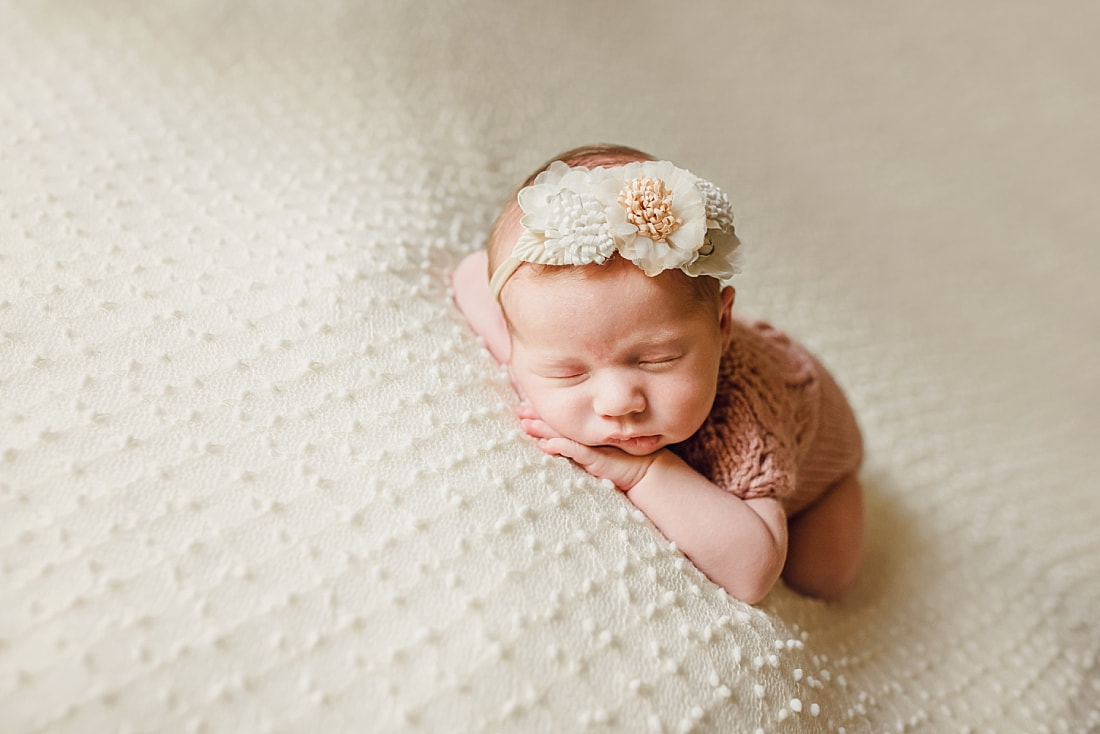 newborn photoshoot ideas - Memphis Newborn Photography