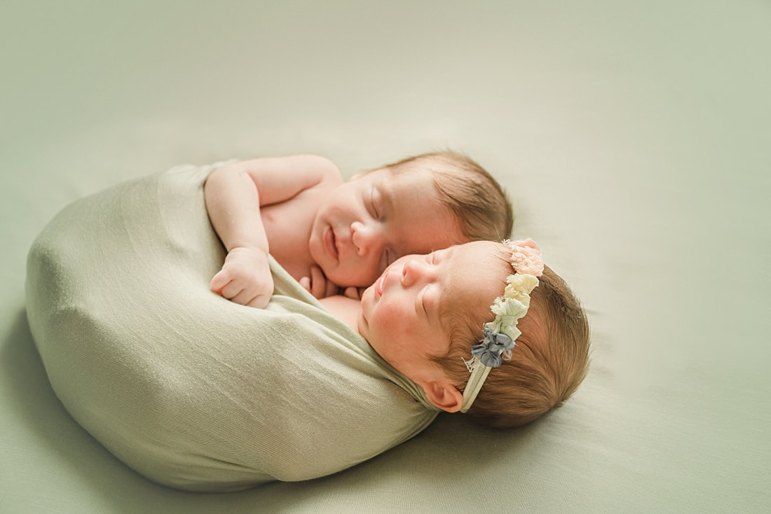 Twin Newborn Portraits in Memphis, TN