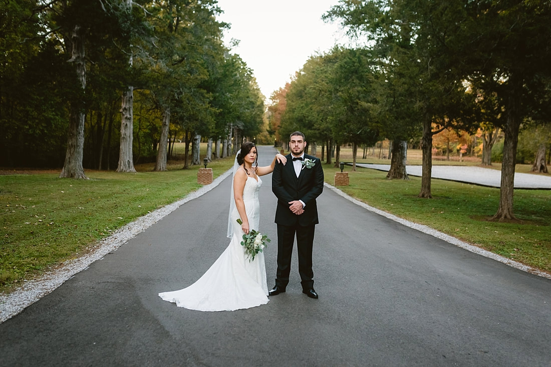 wedding photos at Orion Hill in Arlington, TN