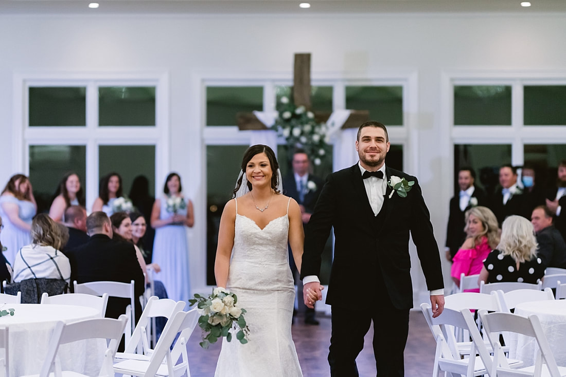 wedding ceremony at Orion Hill in Arlington, TN