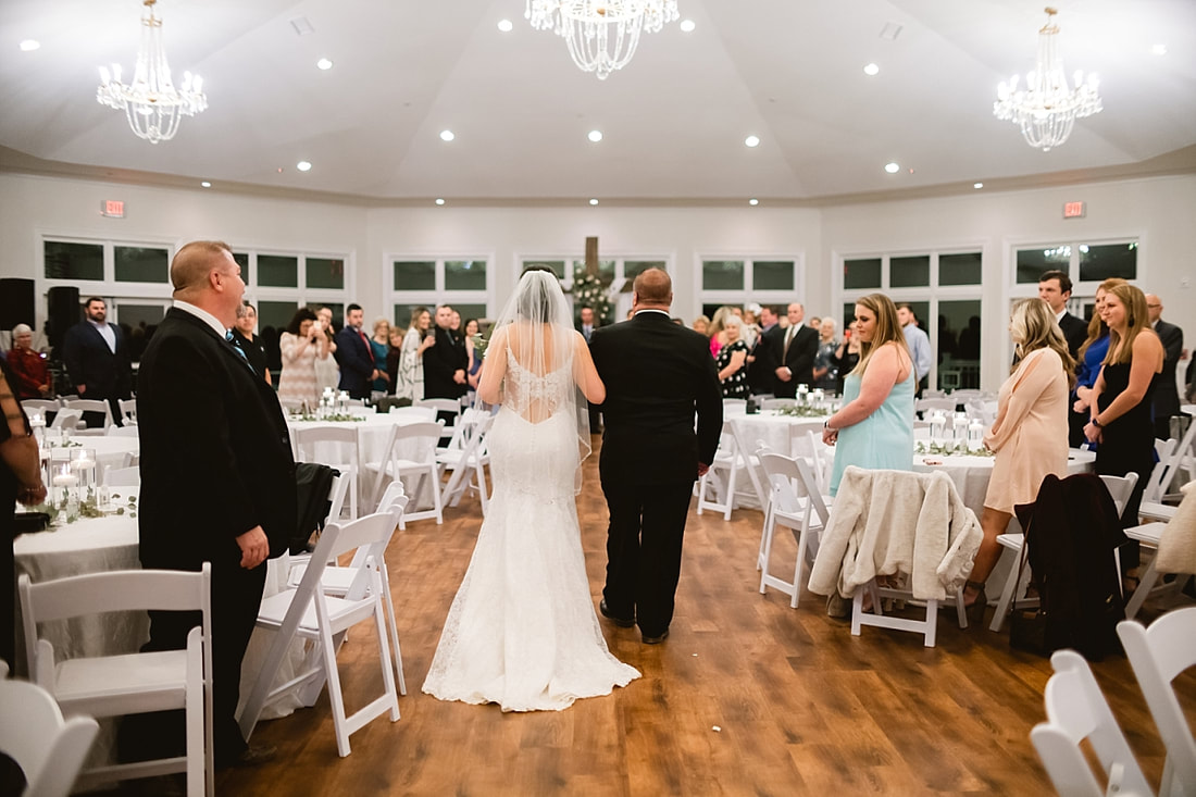 wedding ceremony at Orion Hill in Arlington, TN